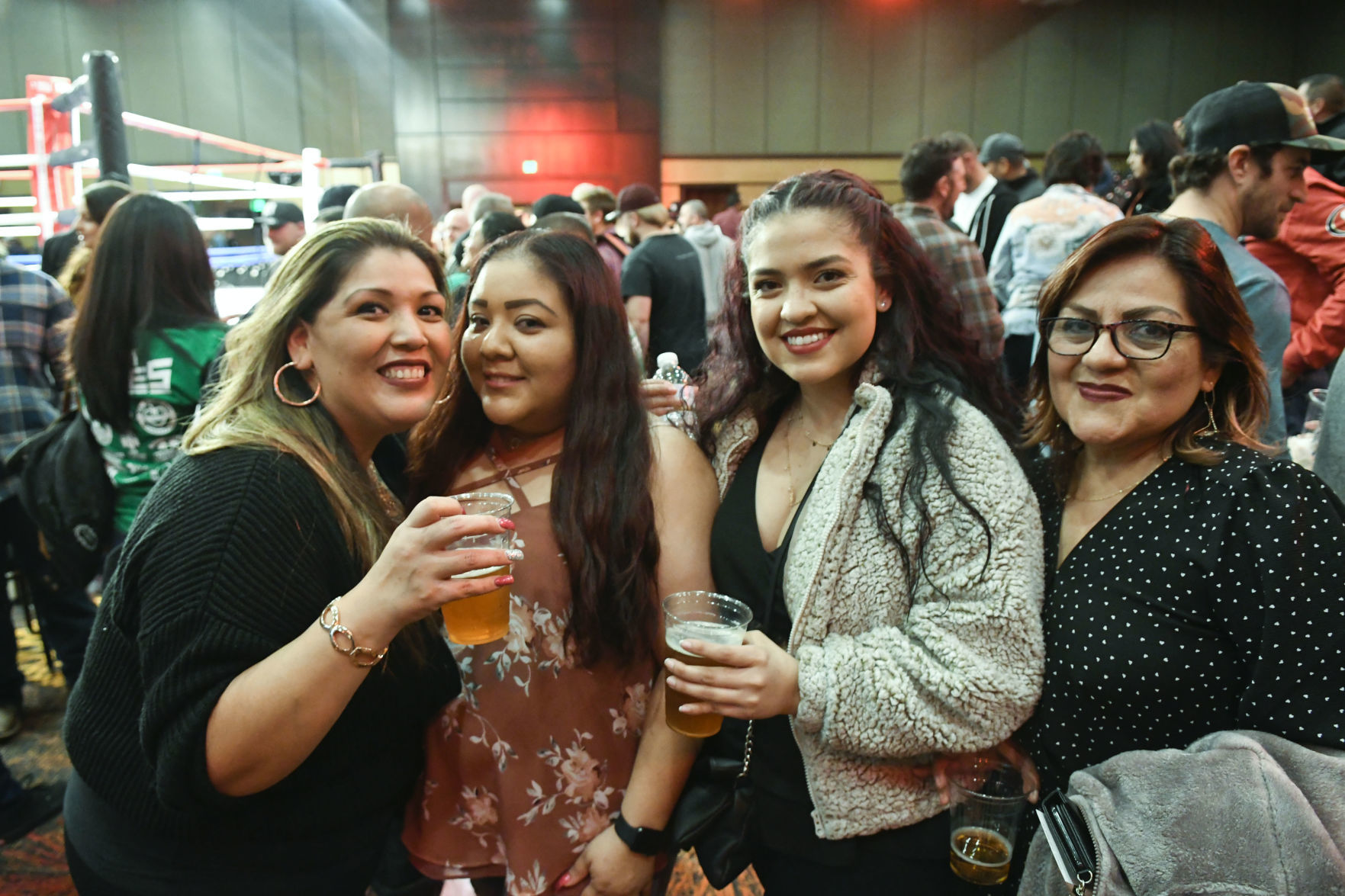 011020 WFC 120 boxing 44.jpg
